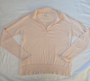 Banana Republic Light Pink V-Neck Sweater